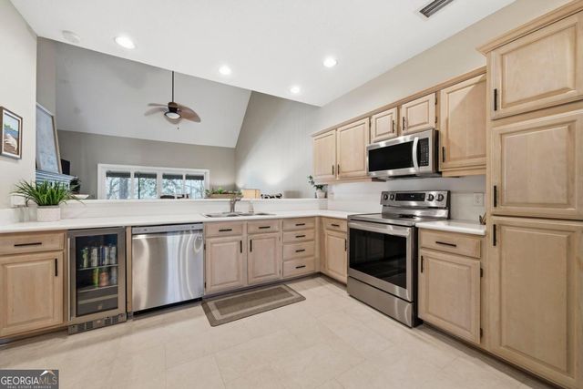 1073 Wharfside Court, Greensboro, GA 30642