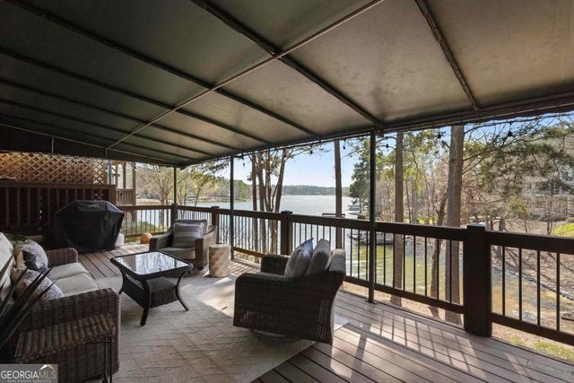 1073 Wharfside Court, Greensboro, GA 30642