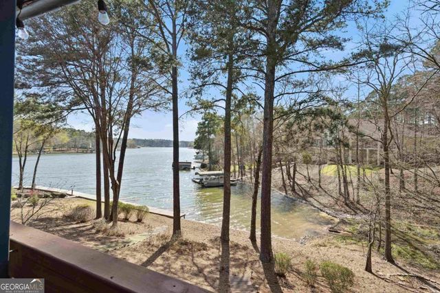 1073 Wharfside Court, Greensboro, GA 30642