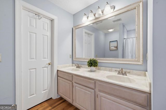 1073 Wharfside Court, Greensboro, GA 30642