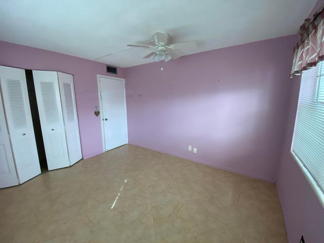 95 CAMBRIDGE E 95, West Palm Beach, FL 33417
