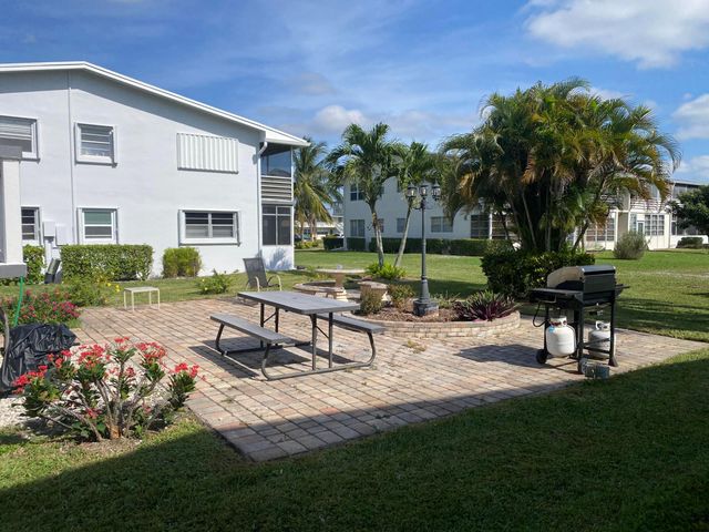95 CAMBRIDGE E 95, West Palm Beach, FL 33417