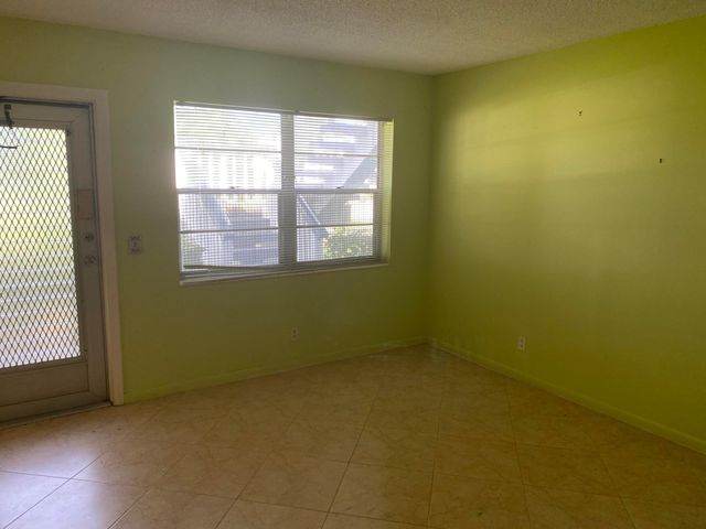 95 CAMBRIDGE E 95, West Palm Beach, FL 33417