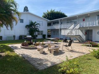 95 CAMBRIDGE E 95, West Palm Beach, FL 33417