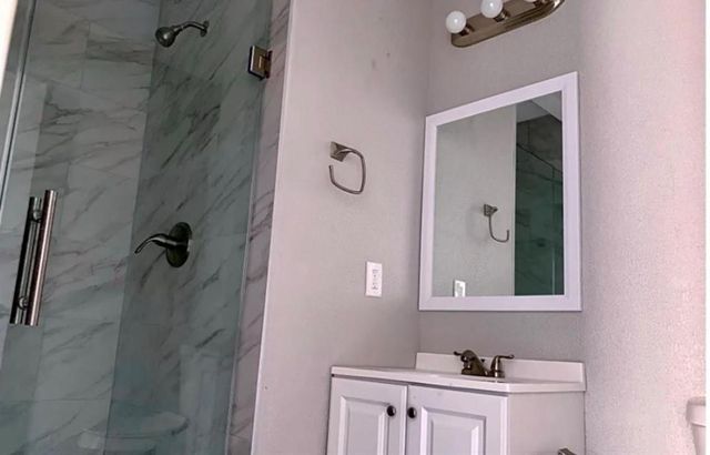 5427 Willow Glen Drive, Houston, TX 77033