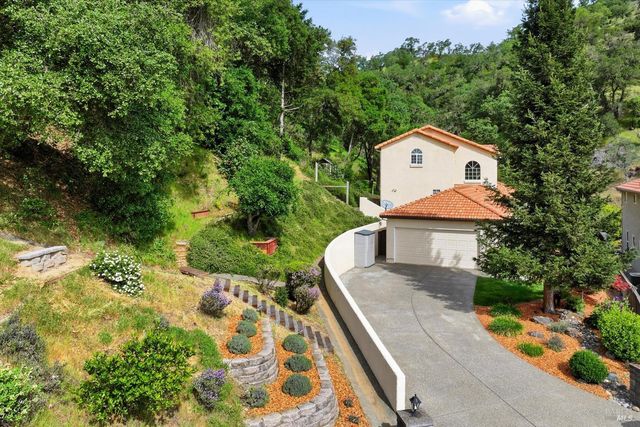 321 Portofino Way, Cloverdale, CA 95425