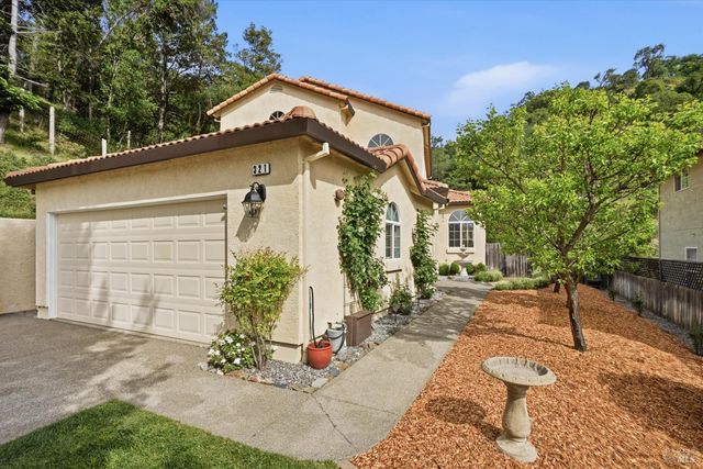 321 Portofino Way, Cloverdale, CA 95425