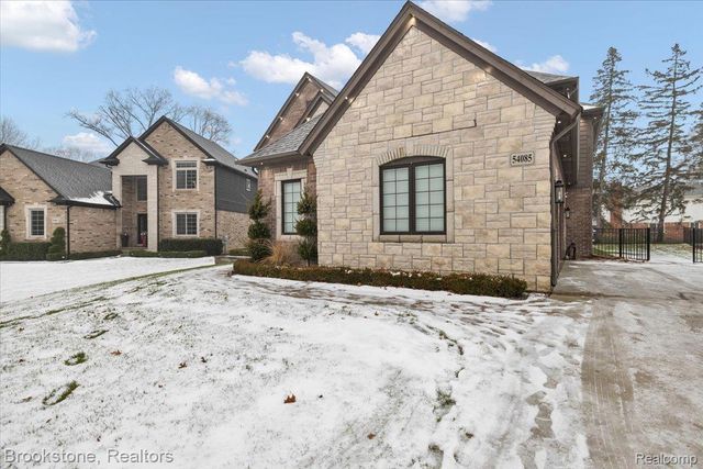 54085 Deadwood Lane, Shelby Charter Township, MI 48316