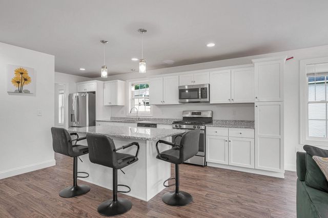 42A Terraceview Drive, Hudson, NH 03051