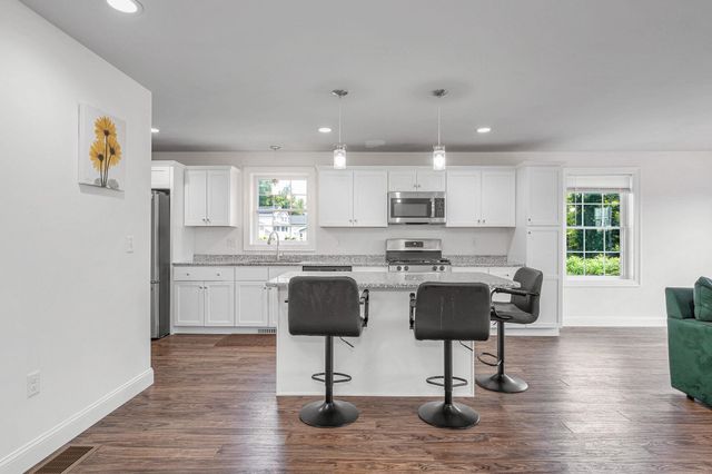 42A Terraceview Drive, Hudson, NH 03051