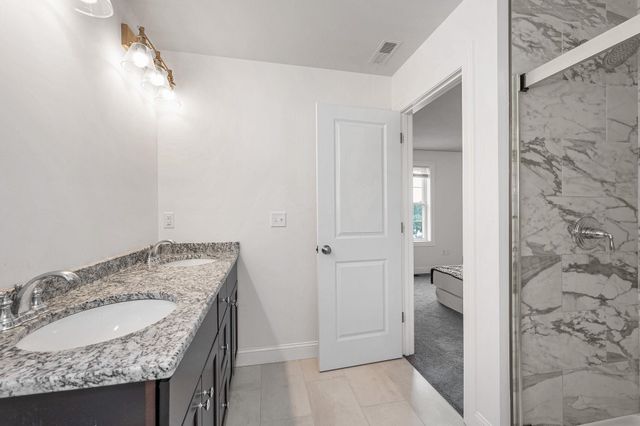 42A Terraceview Drive, Hudson, NH 03051
