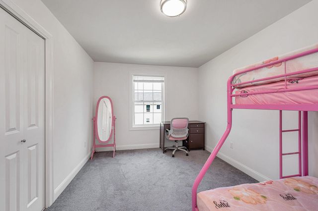 42A Terraceview Drive, Hudson, NH 03051
