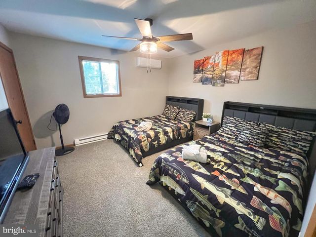 32 BEAR LN, Jim Thorpe, PA 18229