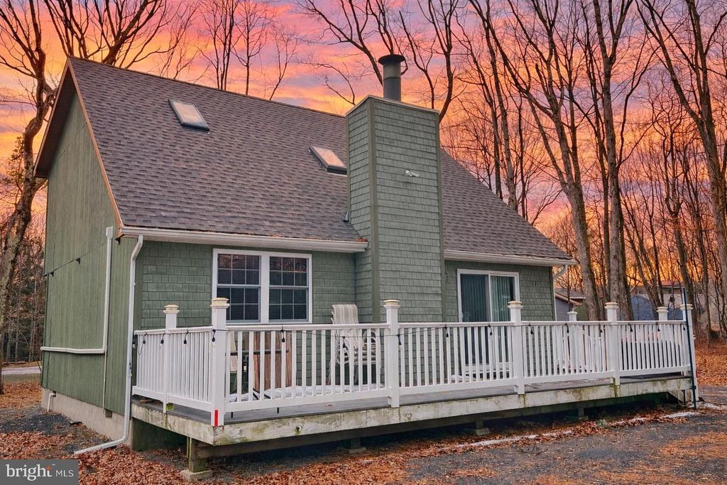 32 BEAR LN, Jim Thorpe, PA 18229