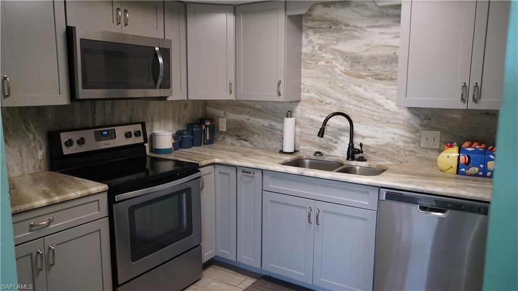 607 47th ST 3, CAPE CORAL, FL 33904 — photo 3