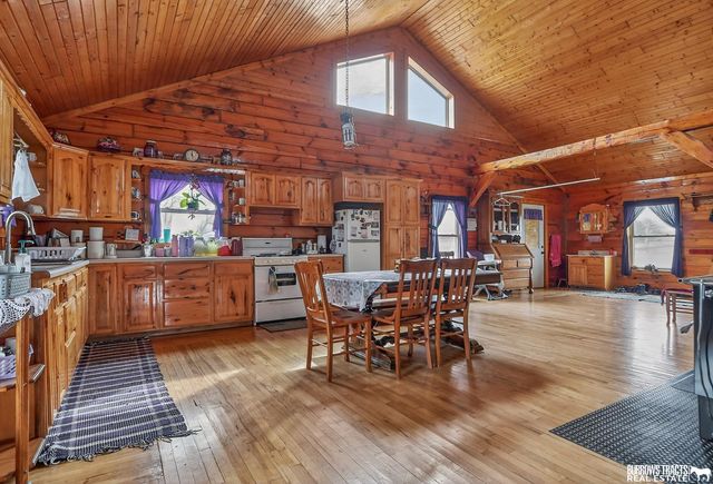 62352 710 Trail, Pawnee City, NE 68420