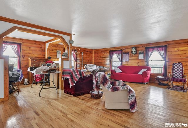 62352 710 Trail, Pawnee City, NE 68420