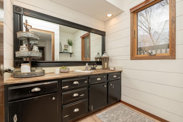 24150 E Cedar Lake Drive, New Prague, MN 56071
