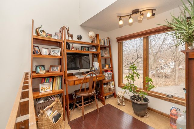24150 E Cedar Lake Drive, New Prague, MN 56071