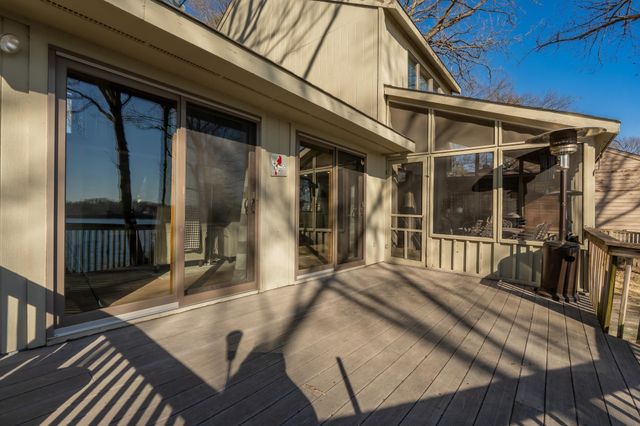 24150 E Cedar Lake Drive, New Prague, MN 56071