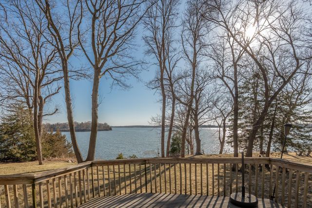 24150 E Cedar Lake Drive, New Prague, MN 56071