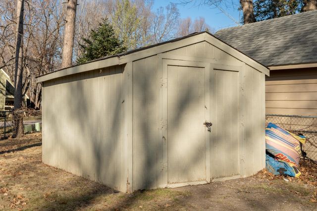 24150 E Cedar Lake Drive, New Prague, MN 56071