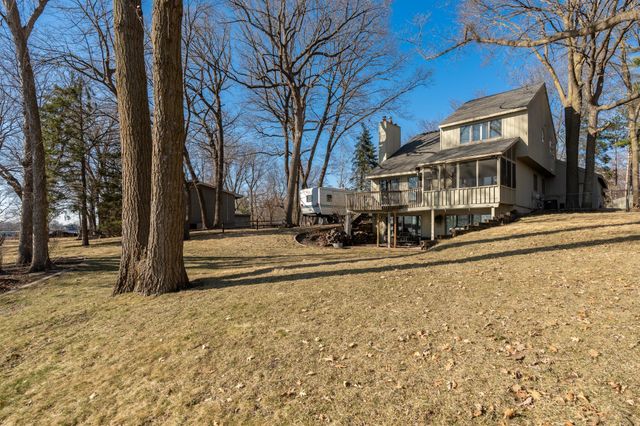 24150 E Cedar Lake Drive, New Prague, MN 56071
