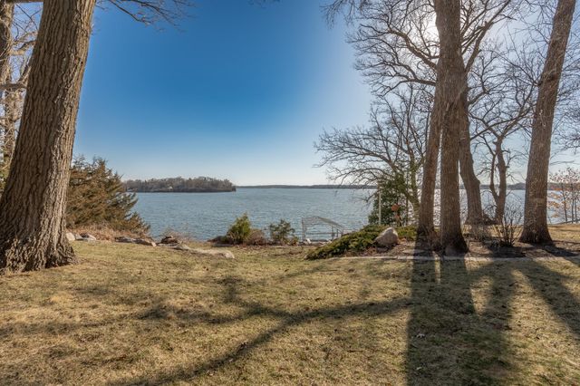 24150 E Cedar Lake Drive, New Prague, MN 56071