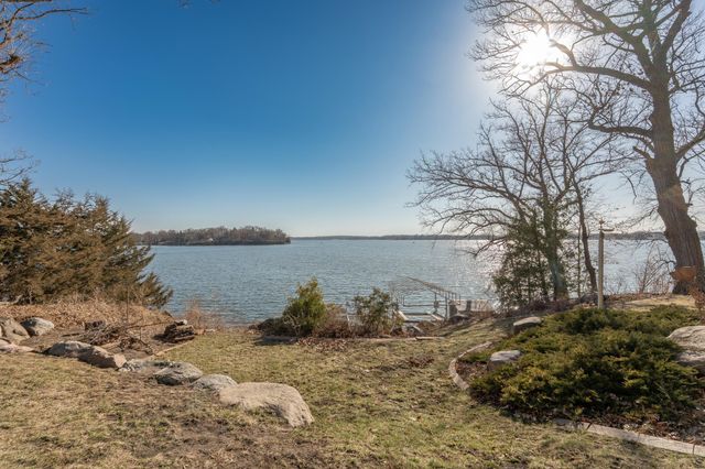 24150 E Cedar Lake Drive, New Prague, MN 56071