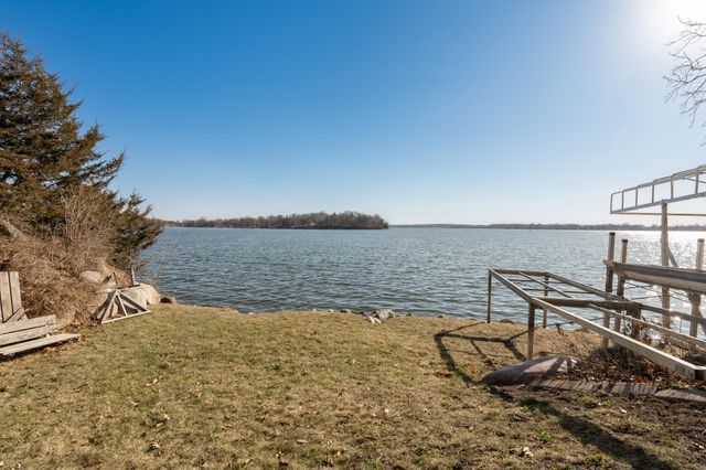 24150 E Cedar Lake Drive, New Prague, MN 56071