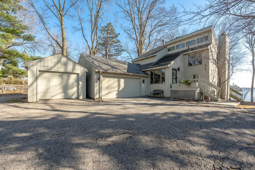 24150 E Cedar Lake Drive, New Prague, MN 56071
