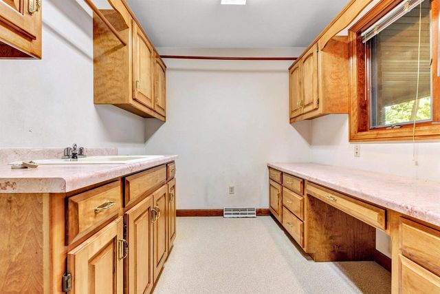 2208 GMEINER ROAD, Appleton, WI 54915