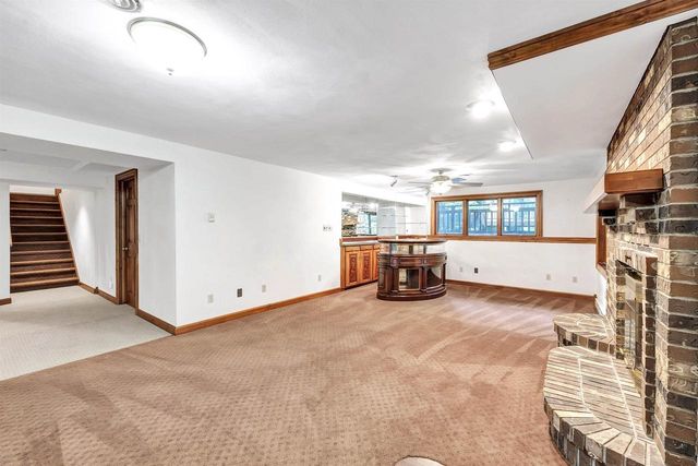 2208 GMEINER ROAD, Appleton, WI 54915