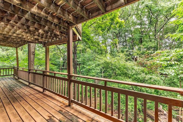 2208 GMEINER ROAD, Appleton, WI 54915