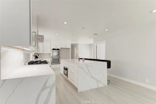 9450 Tampa, Northridge, CA 91324