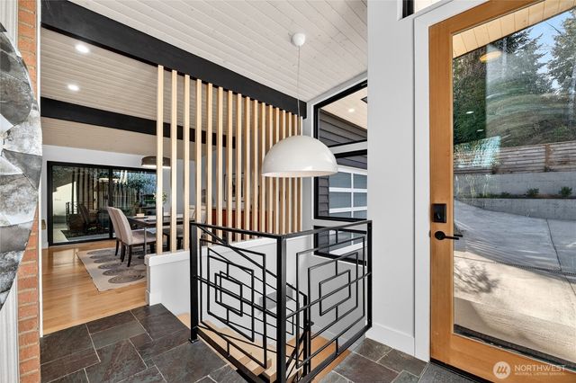 2332 128th Avenue SE, Bellevue, WA 98005