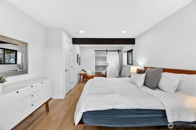 2332 128th Avenue SE, Bellevue, WA 98005