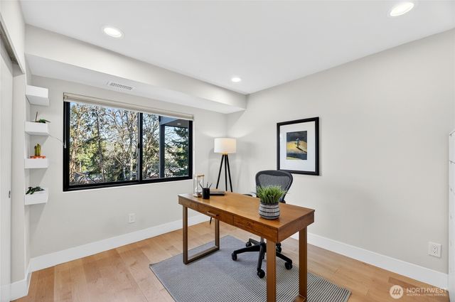 2332 128th Avenue SE, Bellevue, WA 98005