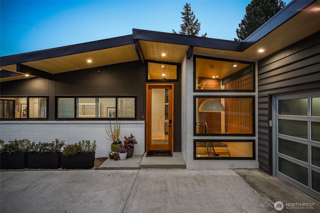 2332 128th Avenue SE, Bellevue, WA 98005