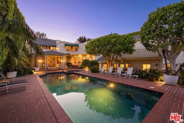 524 N Rockingham Avenue, Los Angeles, CA 90049