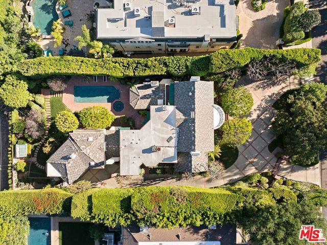 524 N Rockingham Avenue, Los Angeles, CA 90049