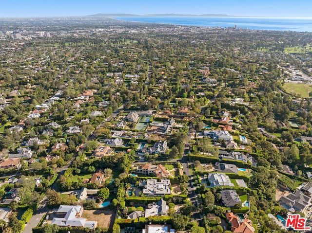 524 N Rockingham Avenue, Los Angeles, CA 90049