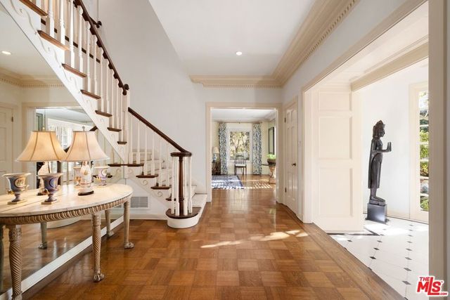 524 N Rockingham Avenue, Los Angeles, CA 90049