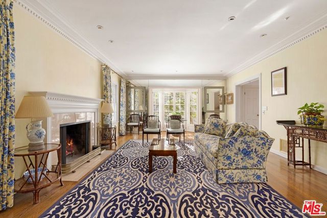 524 N Rockingham Avenue, Los Angeles, CA 90049