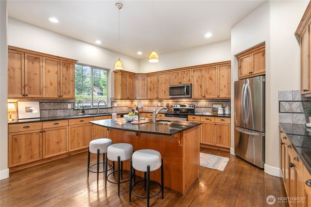 61 Windward Drive, Bellingham, WA 98229