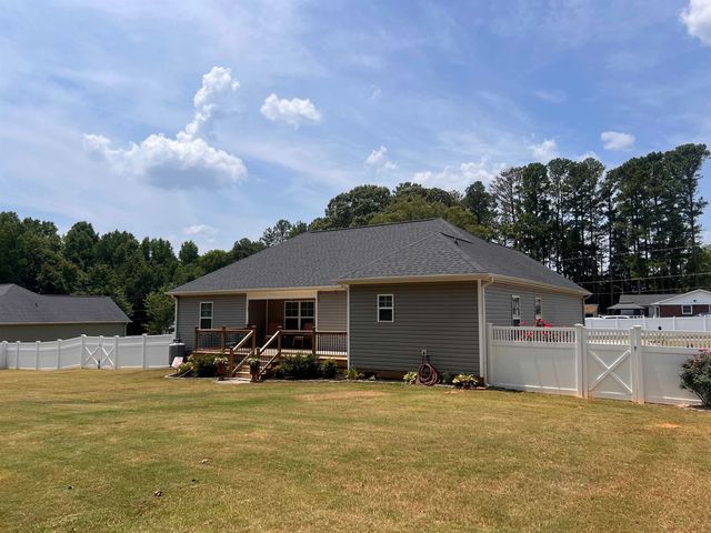 111 Barbara Ave., Gaffney, SC 29341