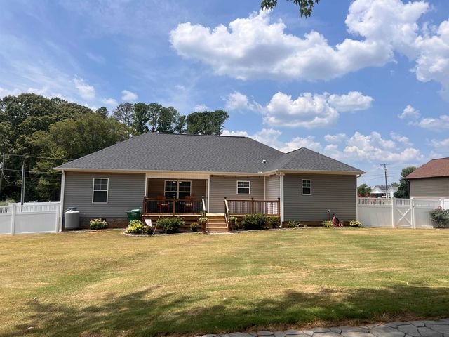 111 Barbara Ave., Gaffney, SC 29341