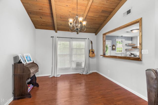1302 Irwin Drive, Powell, TN 37849