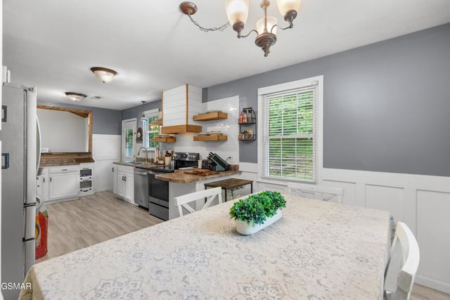 1302 Irwin Drive, Powell, TN 37849