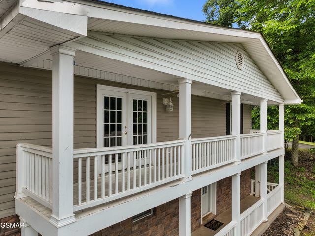 1302 Irwin Drive, Powell, TN 37849